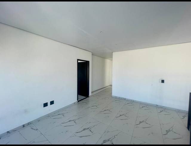 4 BEDROOM FREESTANDING FOR SALE IN SANDOWN